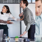 Gestionar el Chisme en el Trabajo: Cómo Fomentar la Comunicación Sana